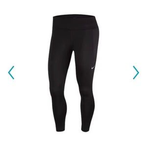 Nike crop leggings